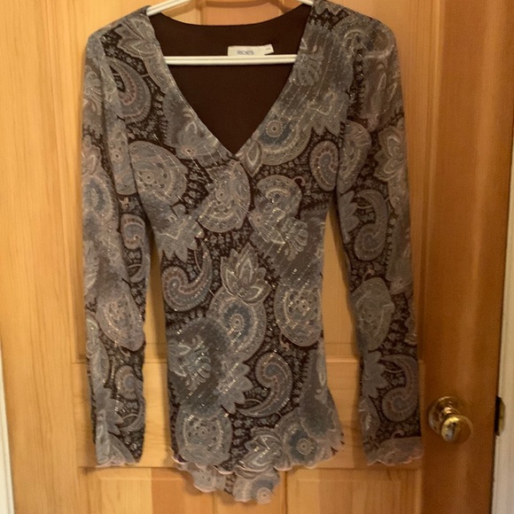 Ricki’s Blouse - Picture 1 of 6